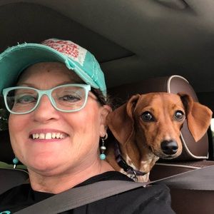 Meet your Posher, Sharon